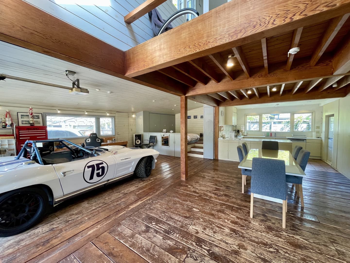 GARDEN SHED リビング